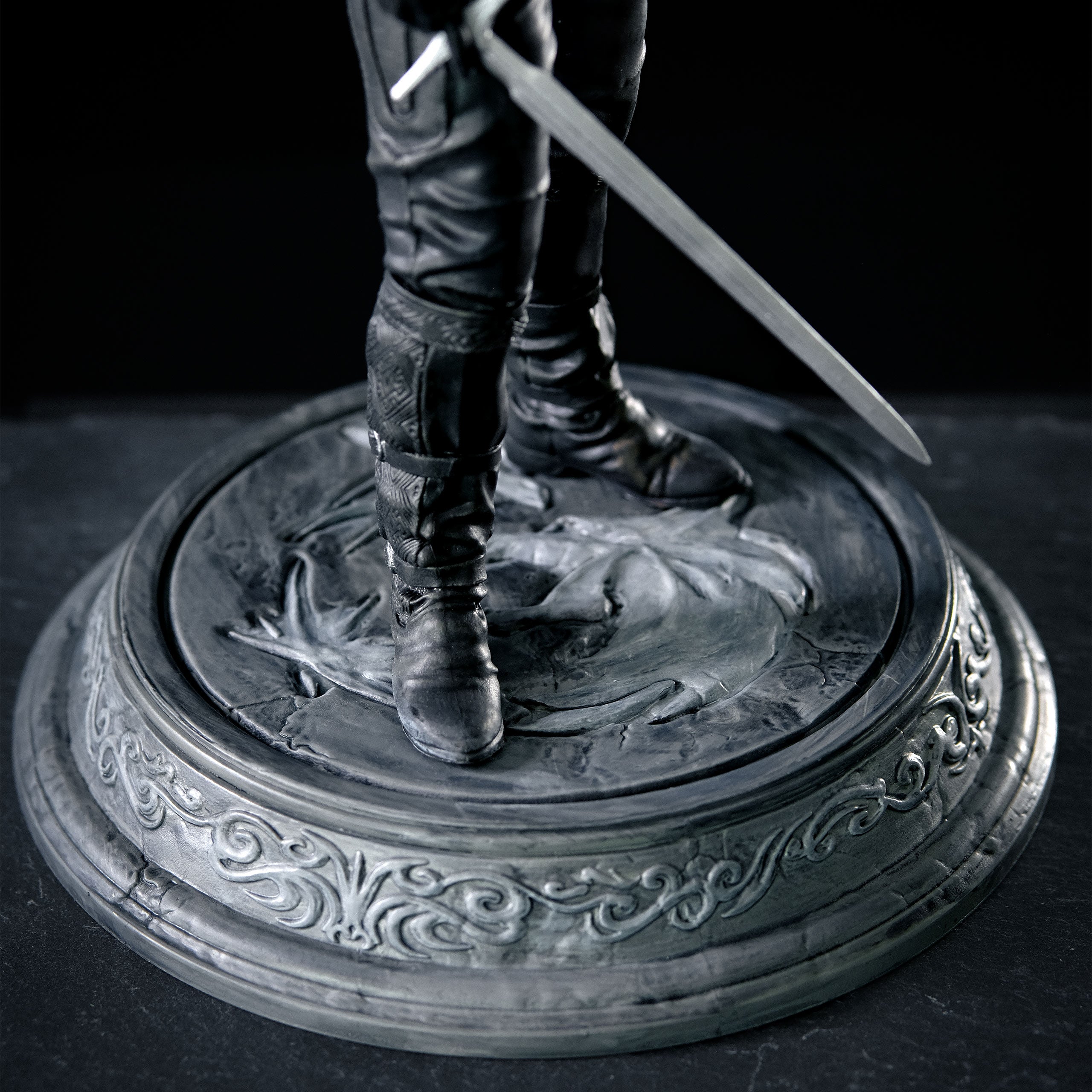 Image produit Witcher - Statue de Geralt Transformé