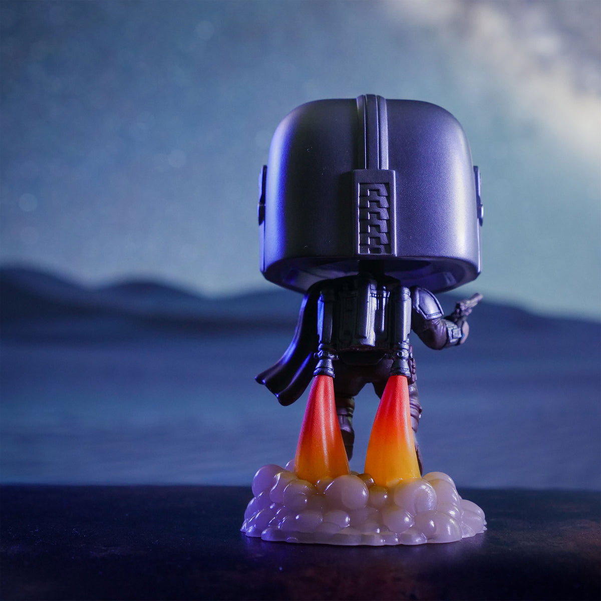 Image produit Mando Glow in the Dark Figurine Bobblehead Funko Pop - Star Wars The Mandalorian