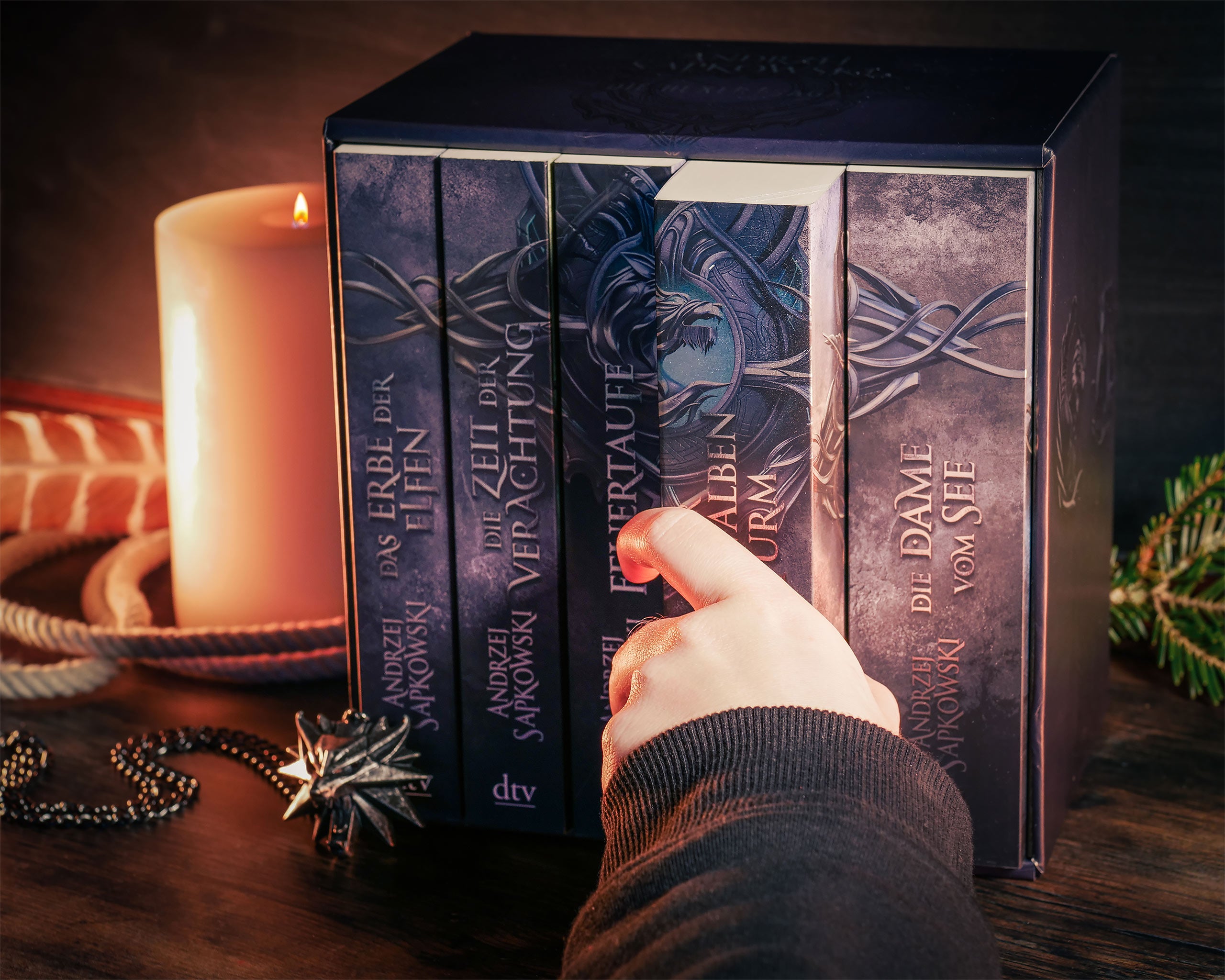Image produit Les 5 volumes de la saga du Sorceleur dans un coffret