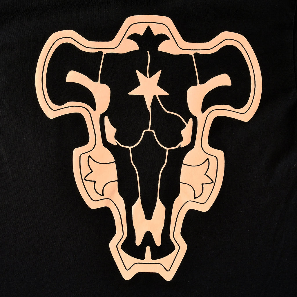 Image produit Black Clover - T-shirt noir symbole Taureau Noir