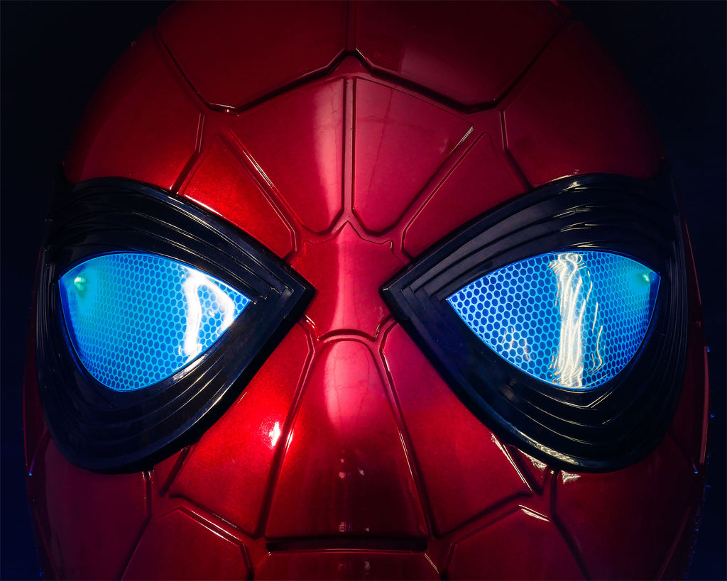 Image produit Spider-Man - Réplique du casque Iron Spider avec effets lumineux