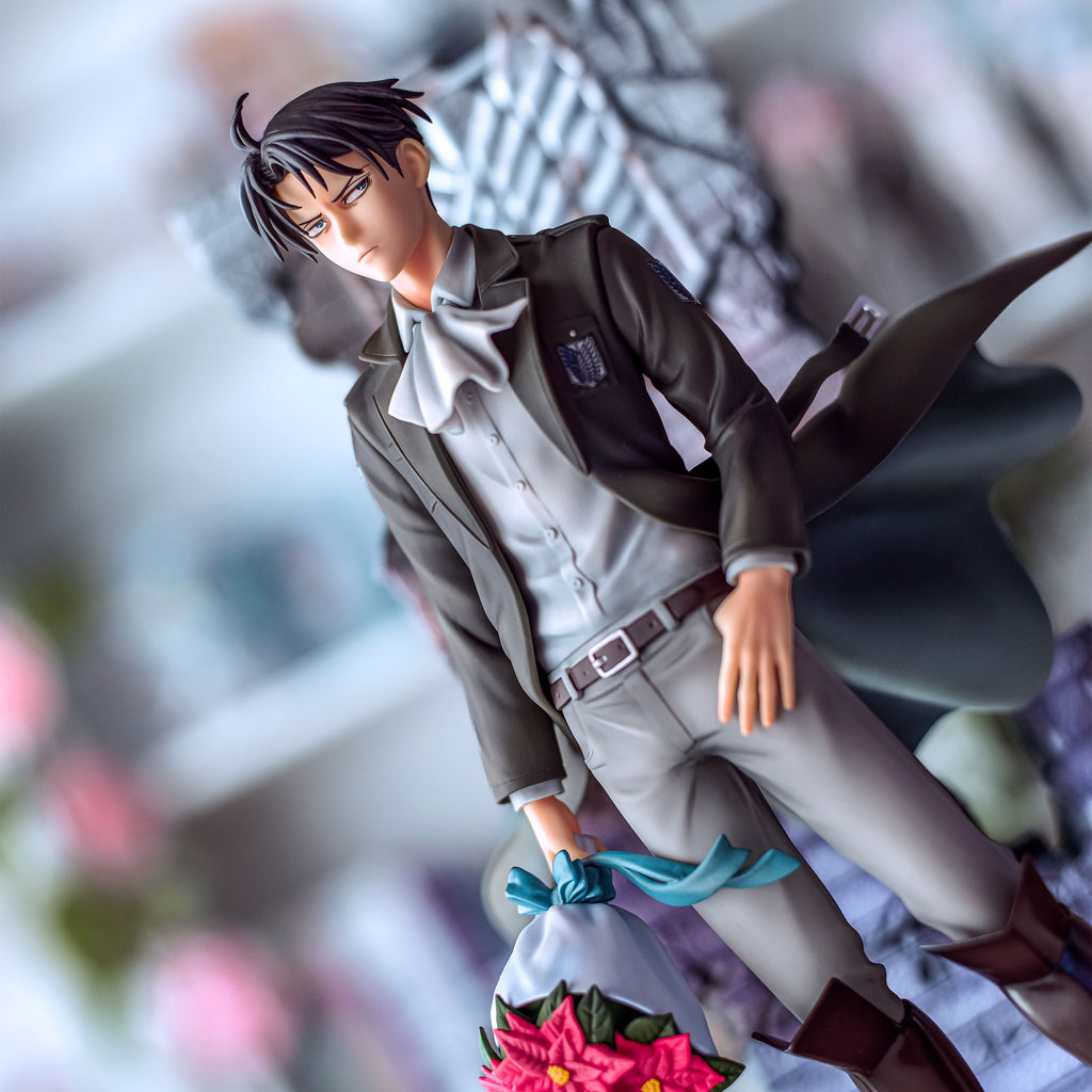 Image produit Attack on Titan - Levi Anniversaire Figurine à l'échelle 1:7