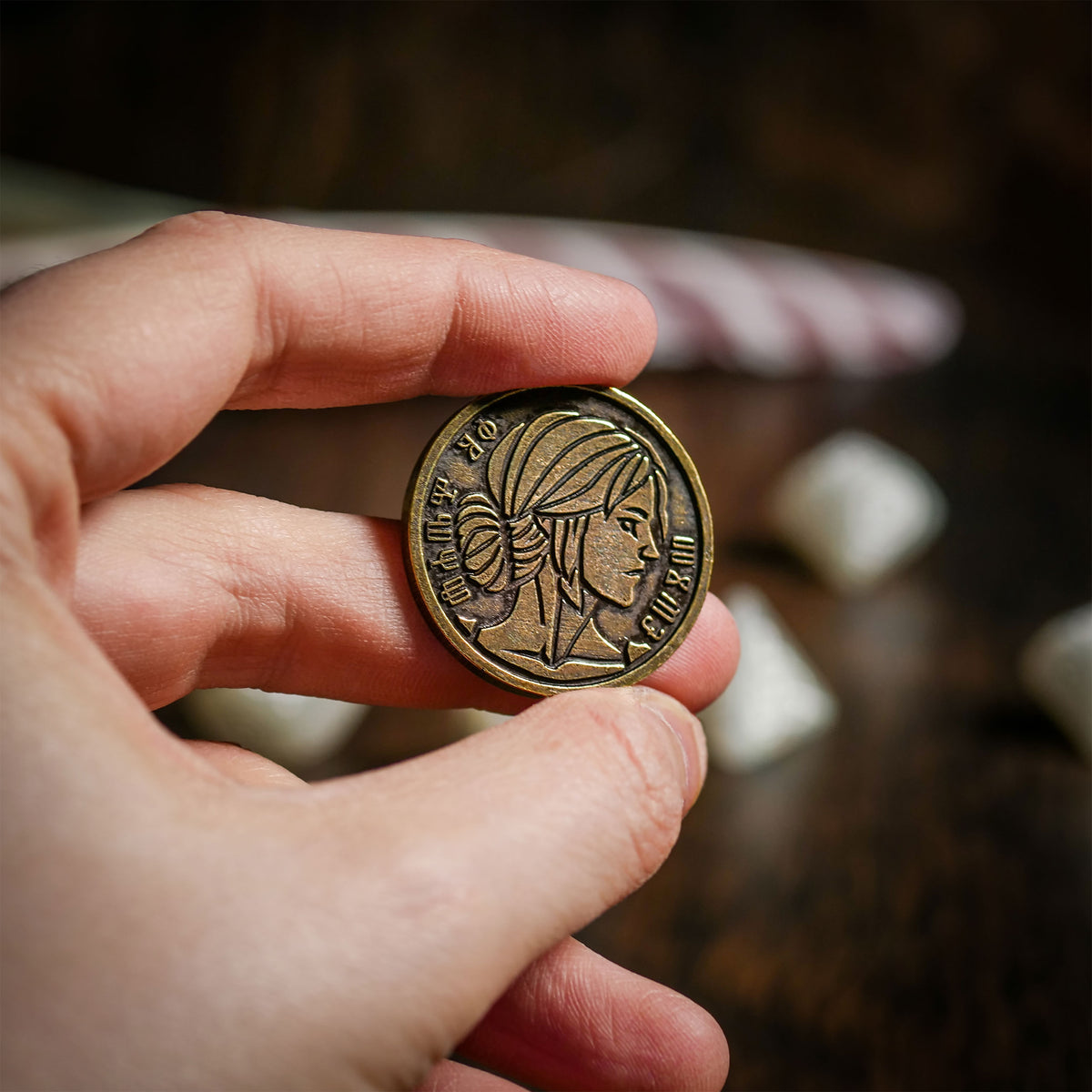 Image produit Witcher - Ciri Dame de l'Espace & du Temps RPG Set de dés 7pcs avec pièce de collection