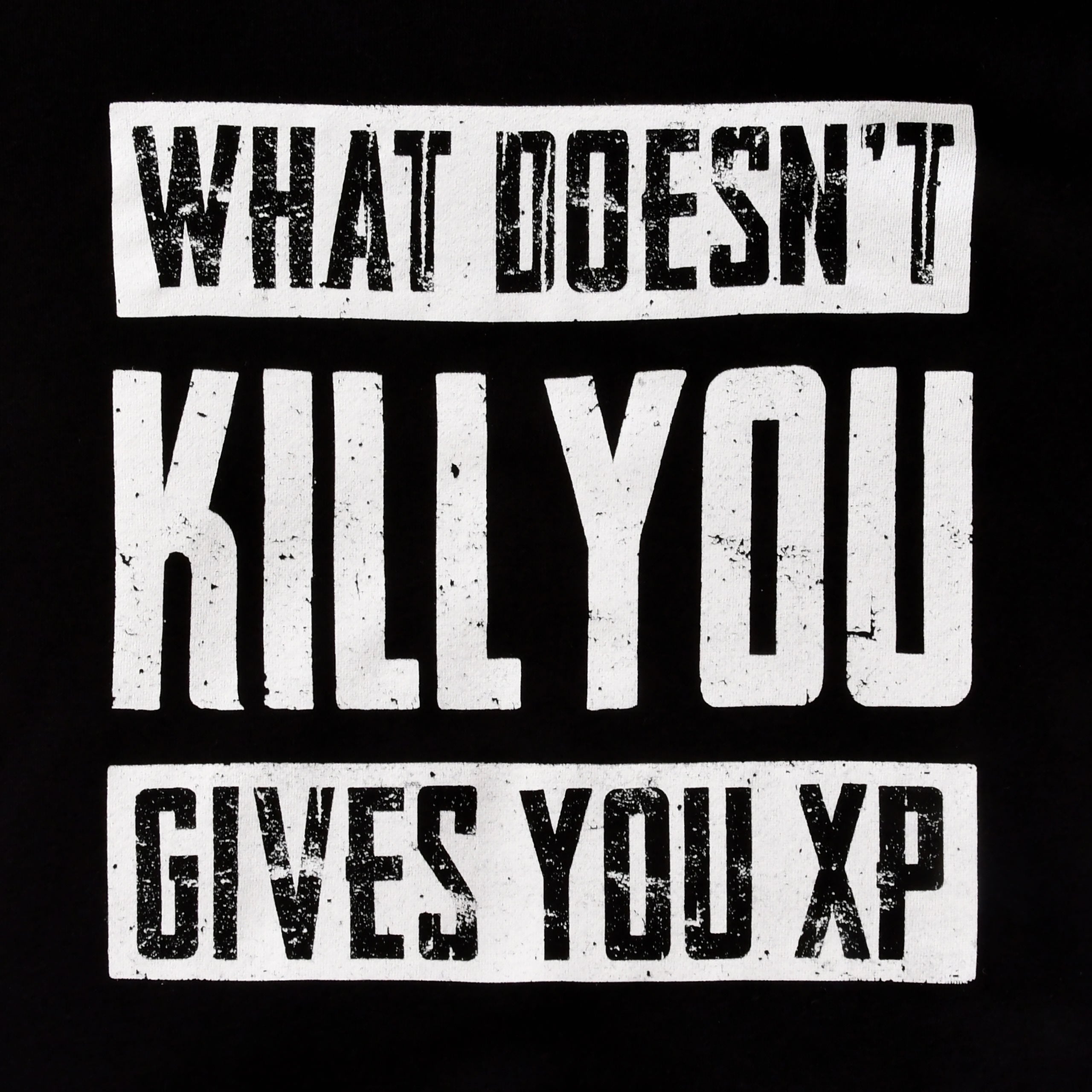 Image produit Sweat à capuche noir 'What Doesn't Kill You Gives You XP'