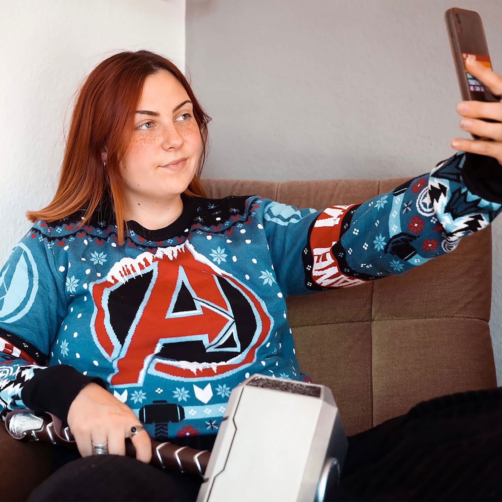 Image produit Avengers - Pull en tricot à logo Frost
