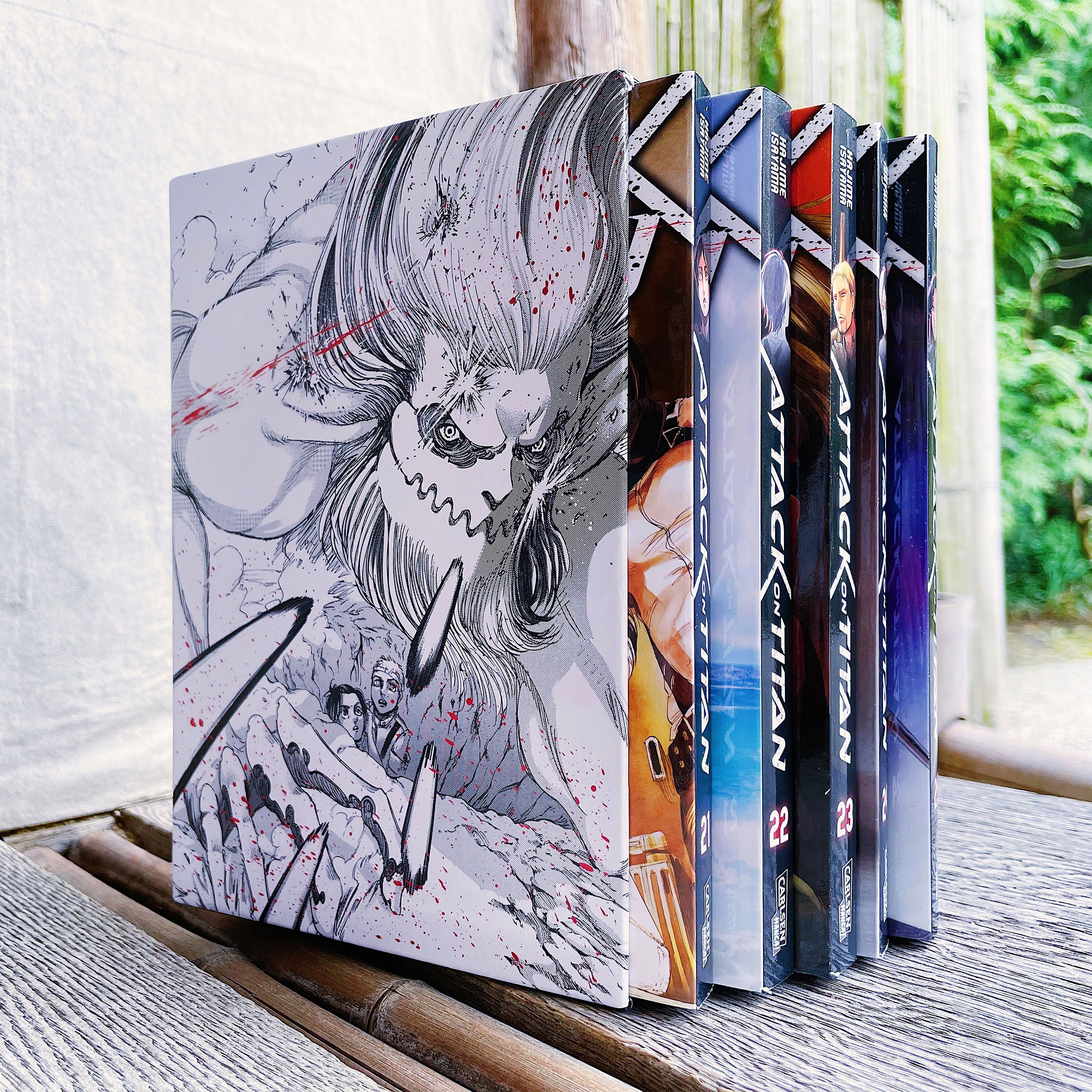 Image produit Attack on Titan - Coffret de collection Volume 21-25