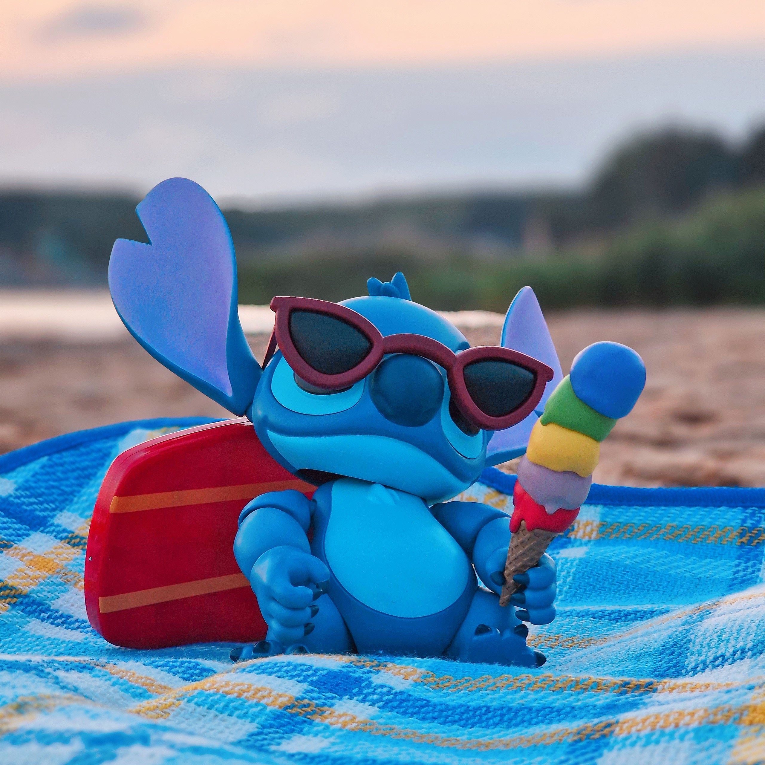 Image produit Lilo & Stitch - Figurine d'action Stitch de luxe 1:9