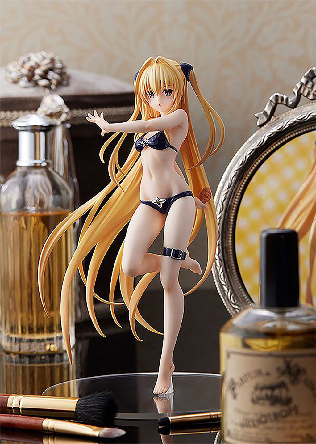 Image produit Love Trouble - Figurine Yami Golden Darkness