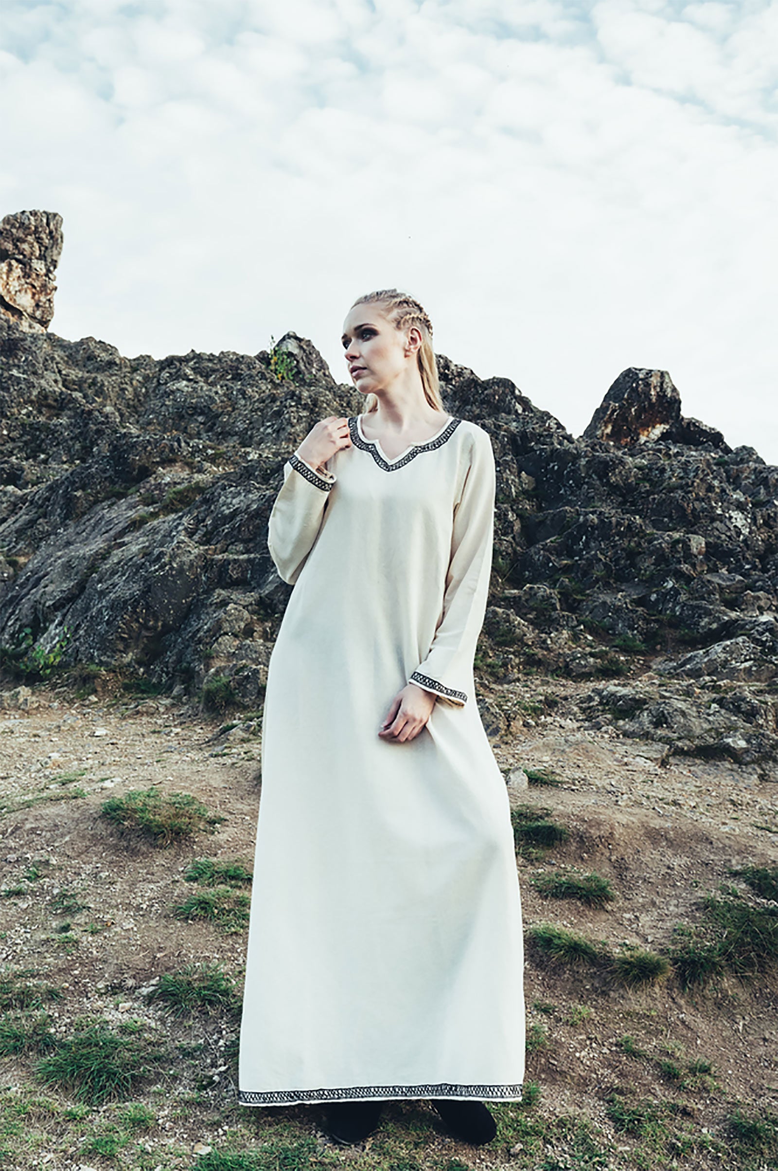 Image produit Robe médiévale Brigida beige