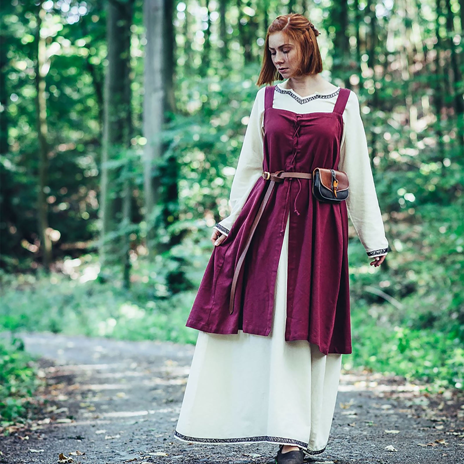 Image produit Sur-robe médiévale Inka rouge
