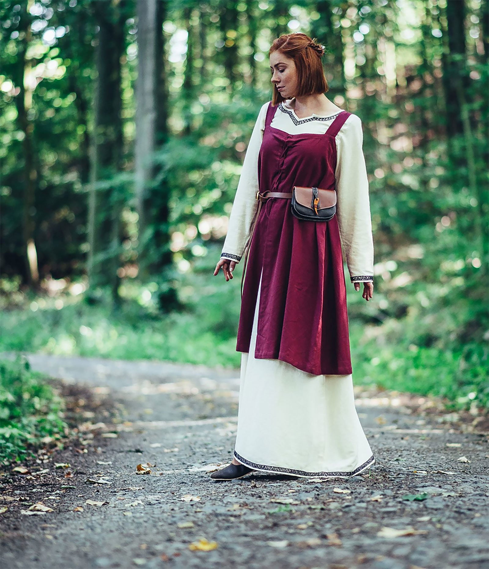 Image produit Sur-robe médiévale Inka rouge