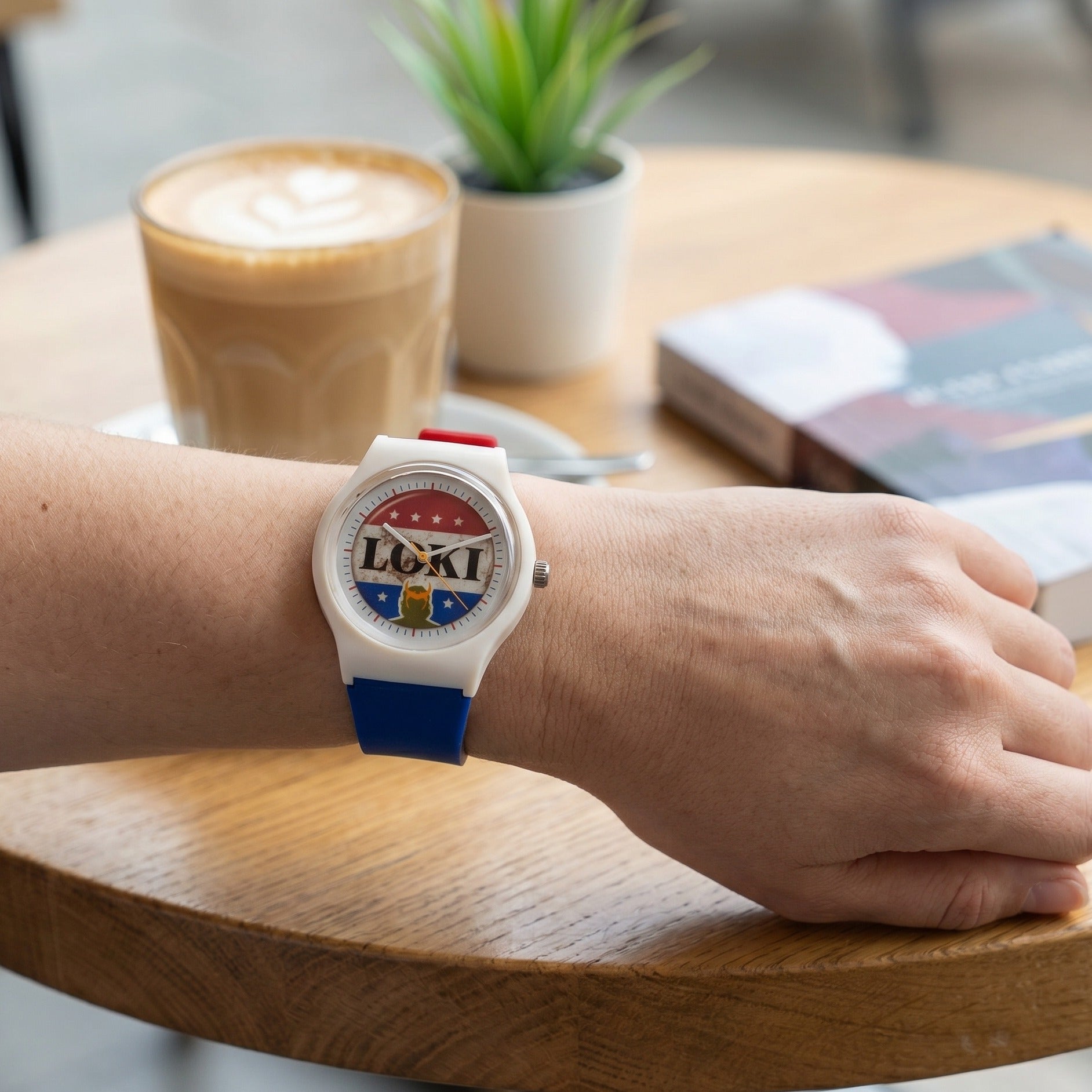 Image produit Montre-bracelet Loki For President