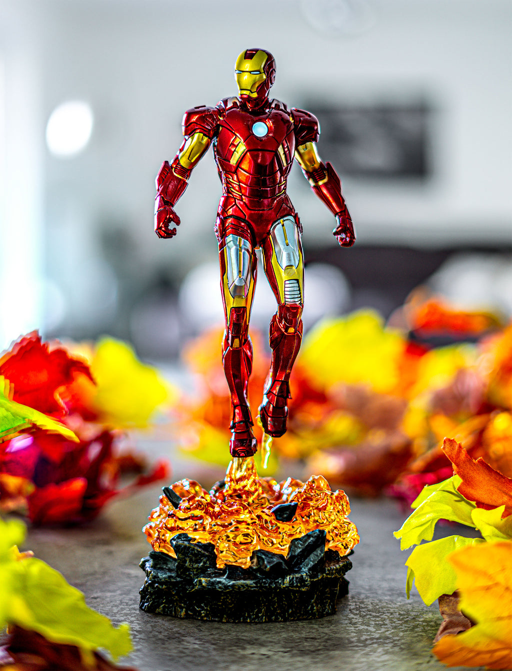 Image produit Iron Man - La Saga de l'Infini BDS Art Scale Deluxe Statue avec Fonction Lumineuse
