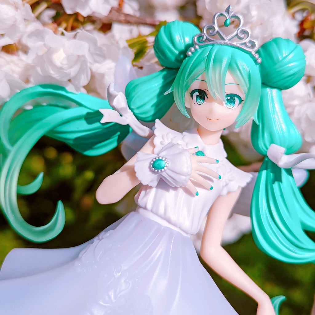 Image produit Hatsune Miku - Figurine SPM de l'artwork de Kei pour le 15ème anniversaire