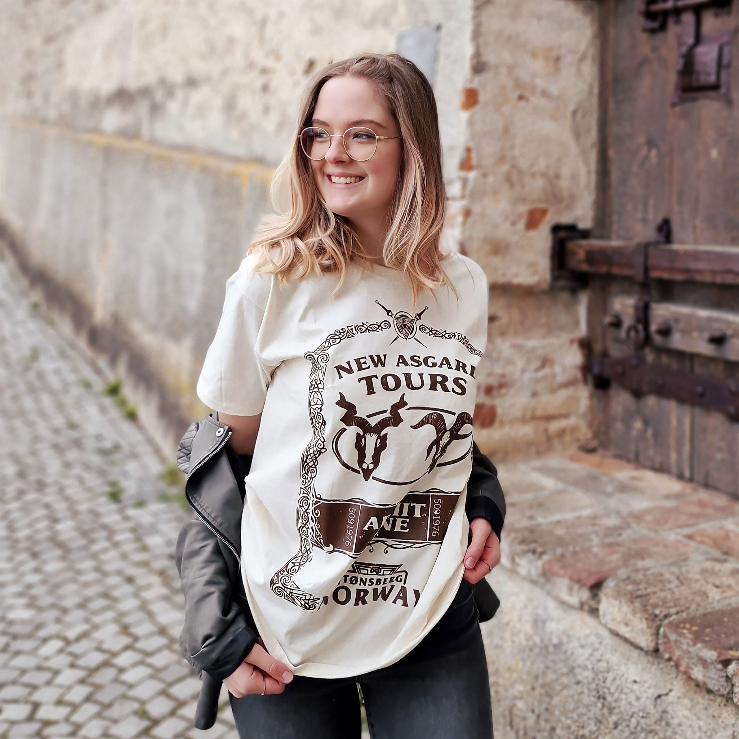 Image produit Thor Love & Thunder - T-shirt New Asgard Tours