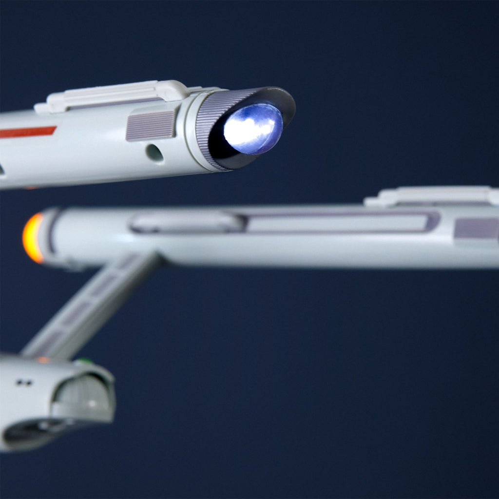 Image produit Star Trek - Réplique de l'Enterprise NCC-1701 avec lumière et son