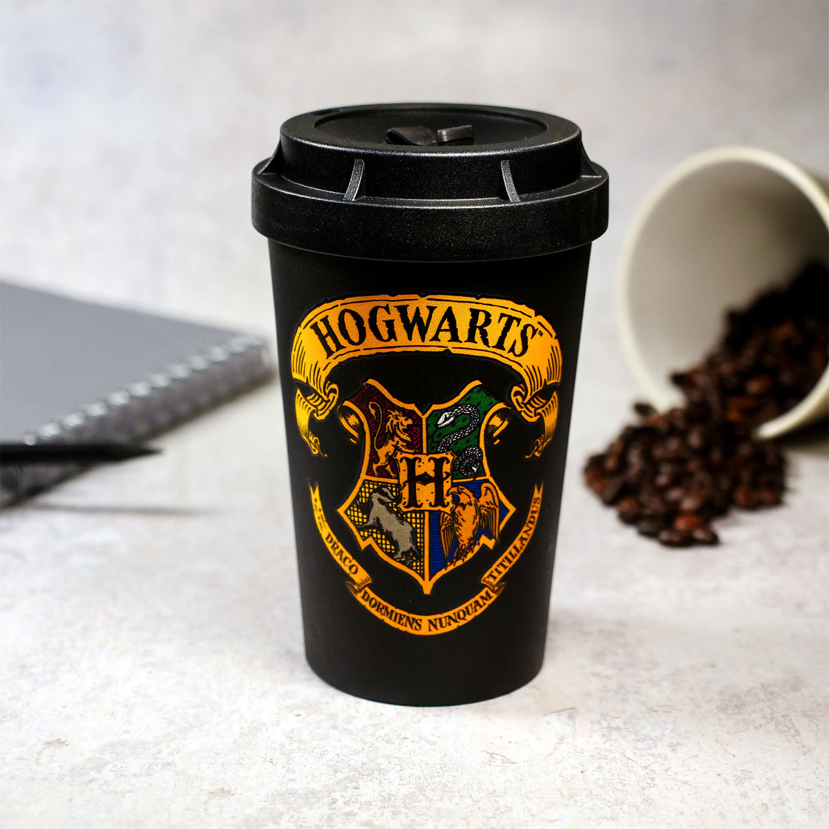 Image produit Tasse To Go de l'écusson de Poudlard - Harry Potter
