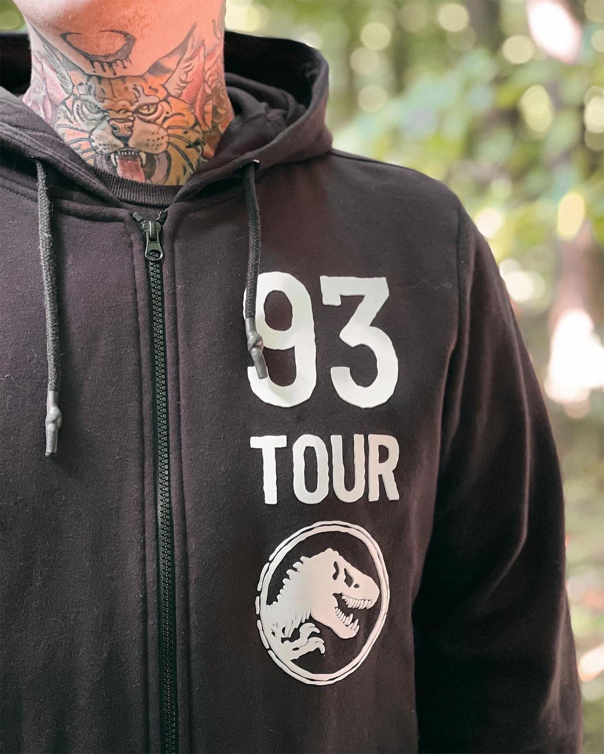 Image produit Jurassic Park - 93 Tour Veste à capuche noire