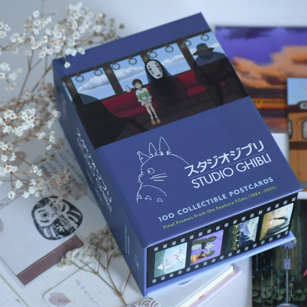 Image produit Studio Ghibli - 100 Cartes Postales dans une Boîte Cadeau