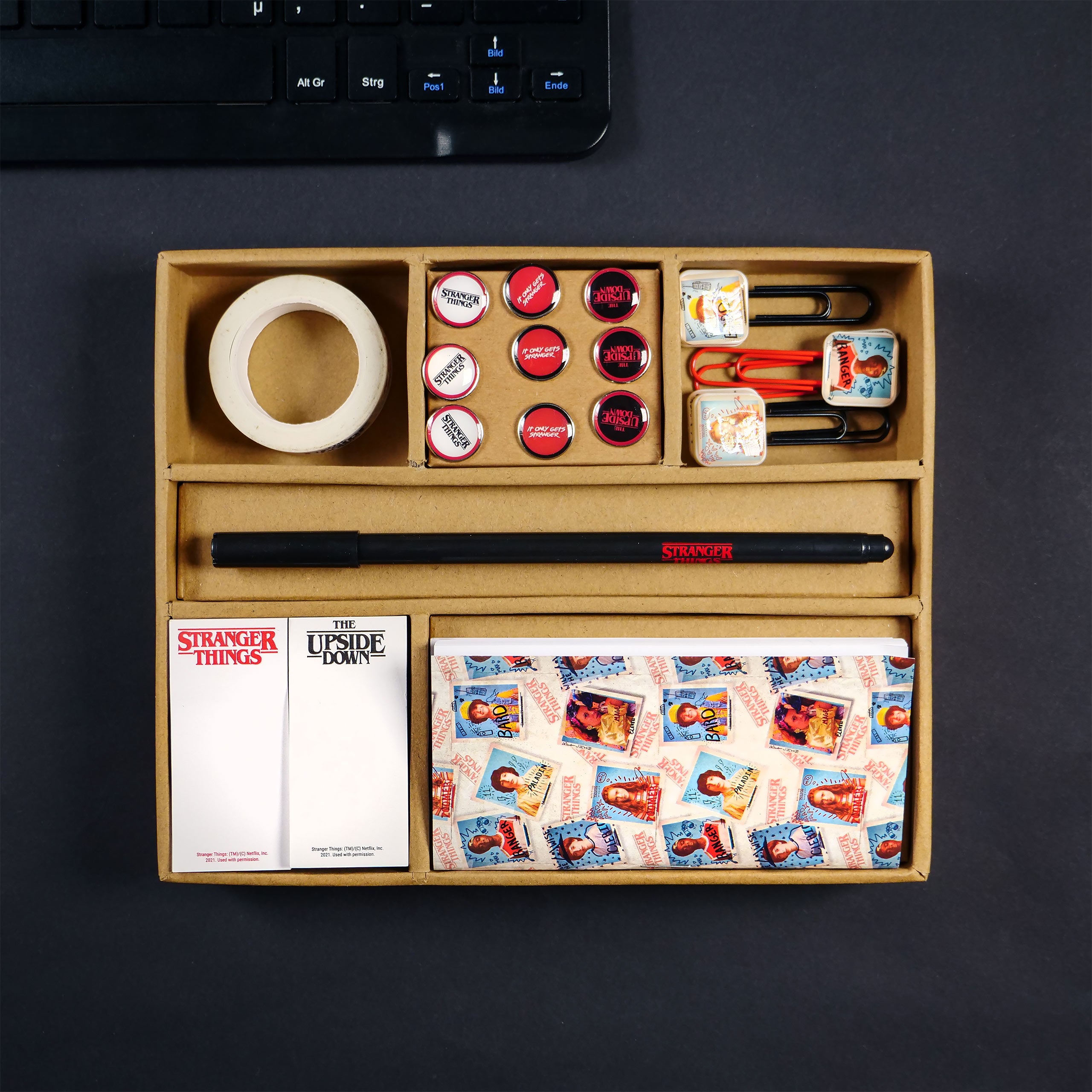 Image produit Stranger Things - Ensemble de papeterie Characters