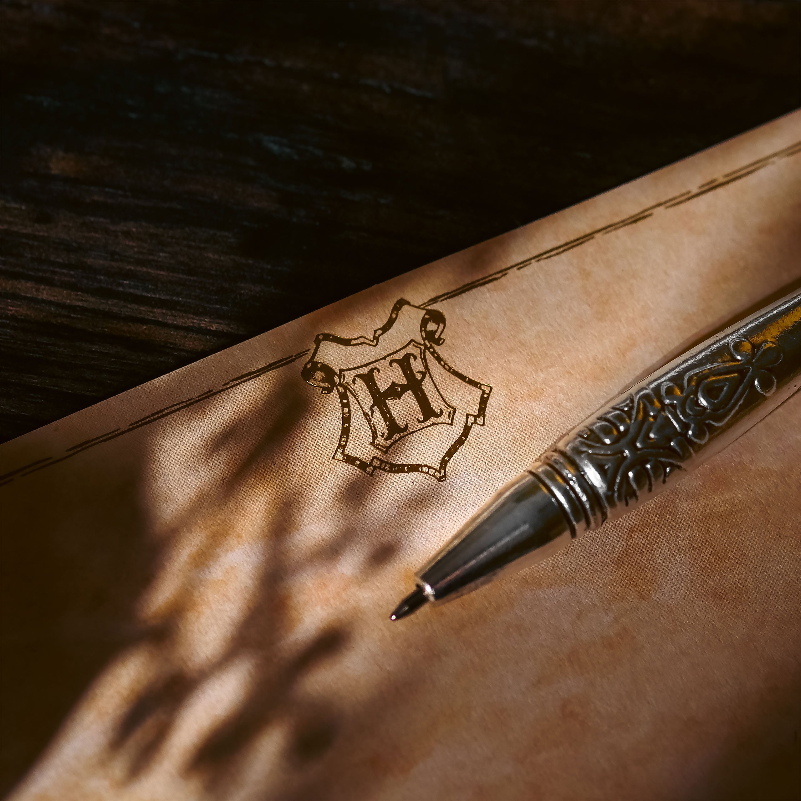 Image produit Harry Potter - Plume avec set de papier à lettres de Poudlard
