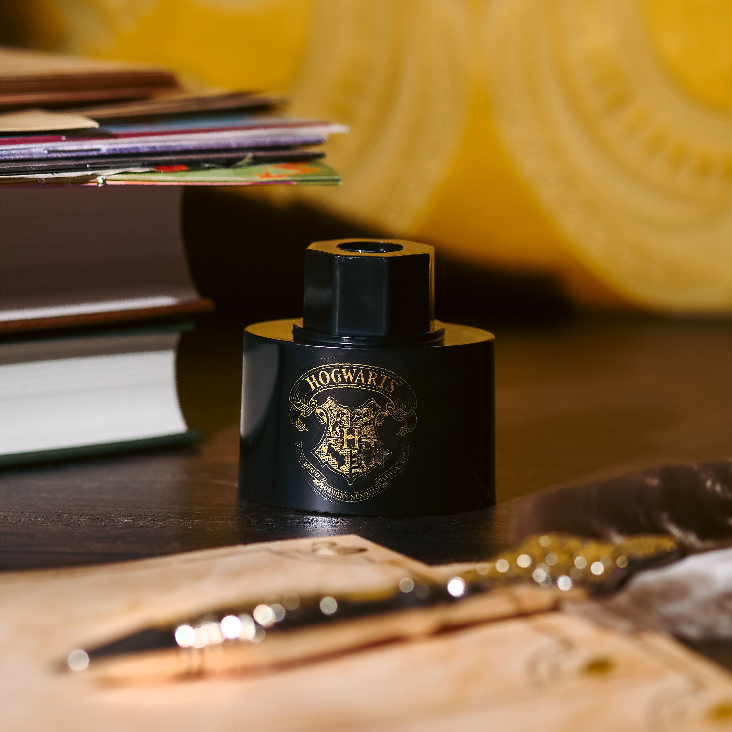 Image produit Harry Potter - Plume avec set de papier à lettres de Poudlard