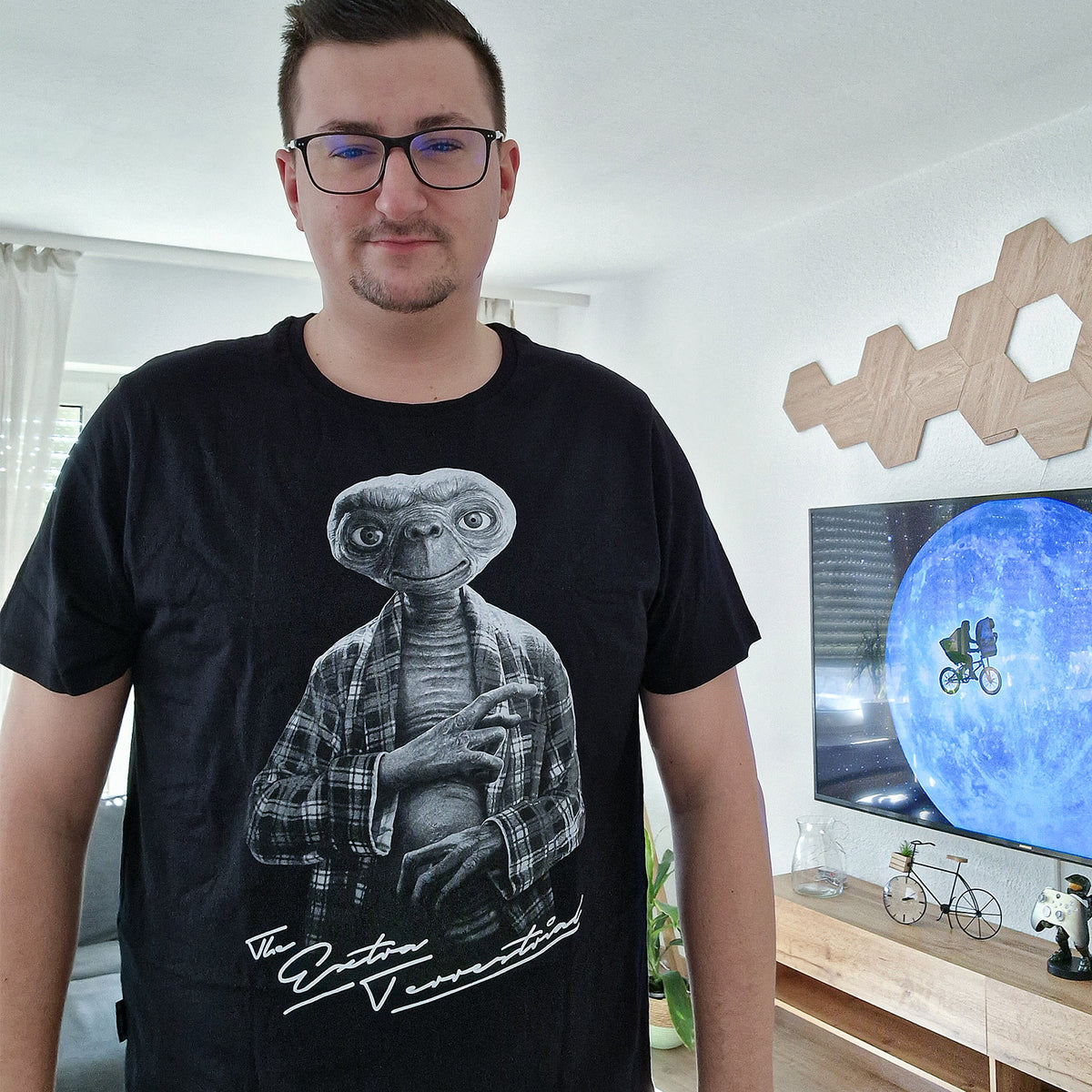 Image produit E.T. - T-shirt de personnage monochrome noir