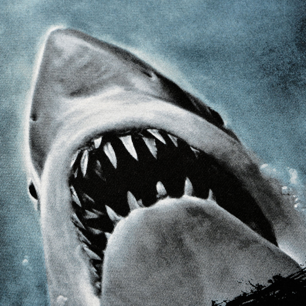Image produit Le Requin Blanc - T-shirt Poster Jaws Noir