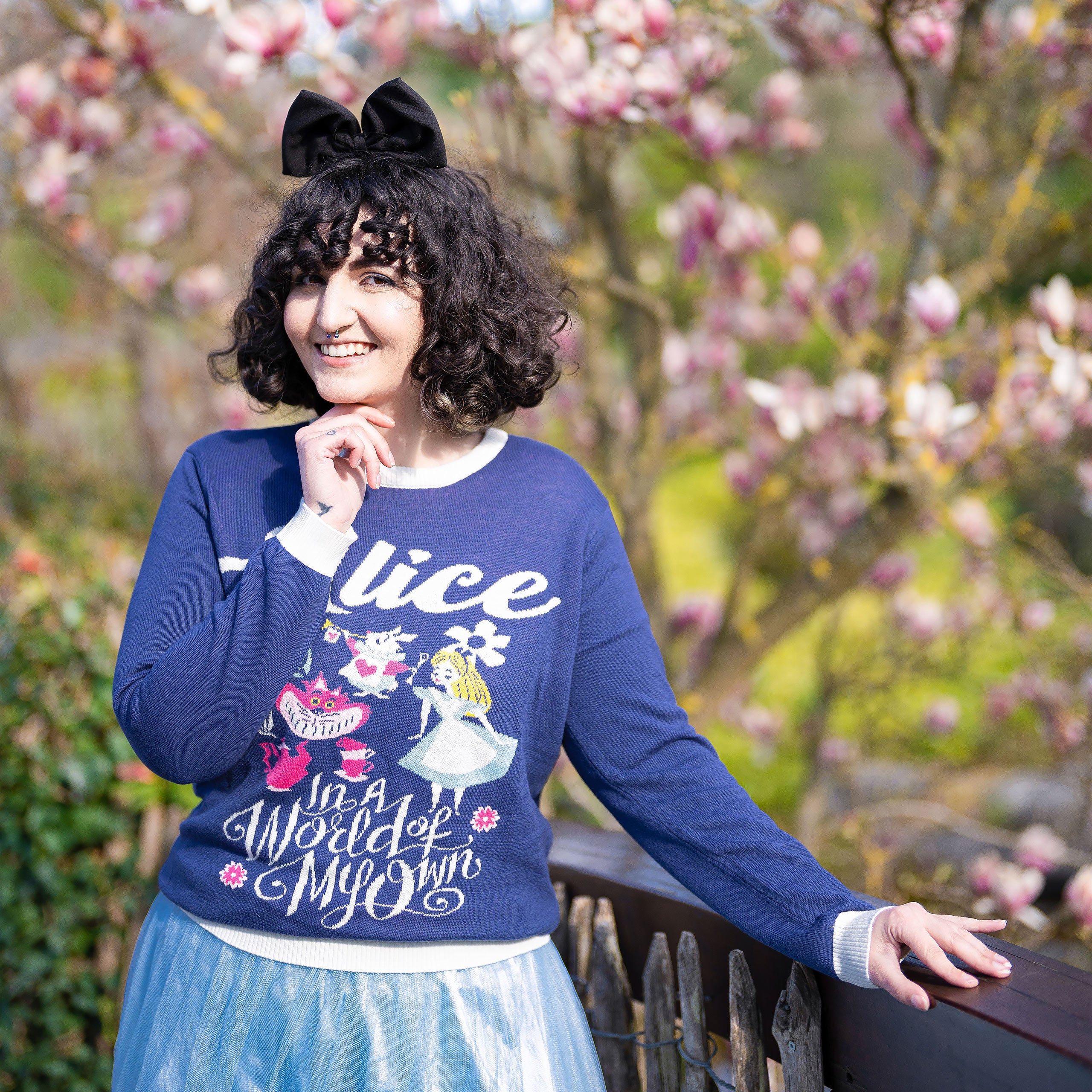 Image produit Alice au Pays des Merveilles - Dans un Monde à Moi Pull Tricoté