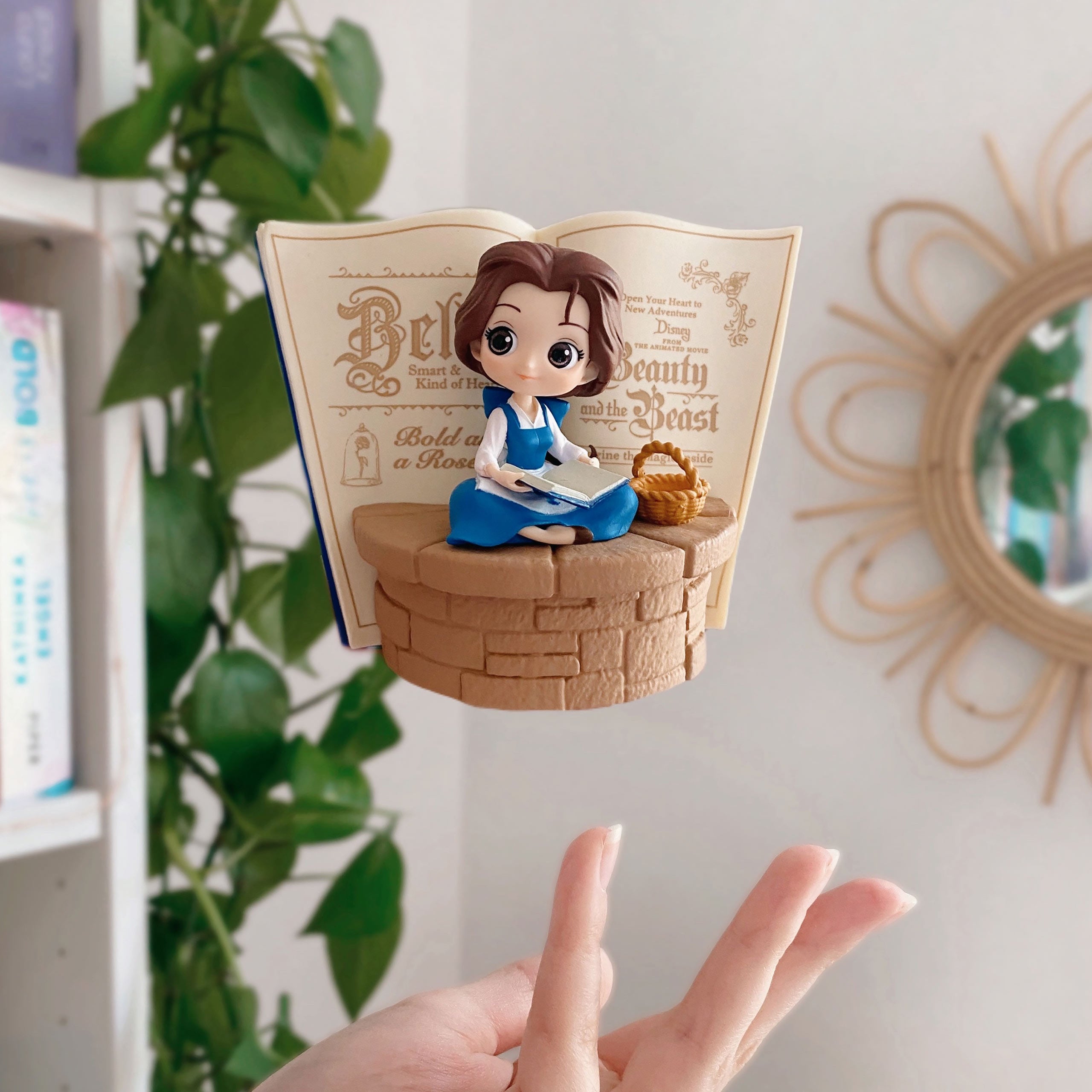 Product image Beauty and the Beast - Belle Diorama Q Posket Figure Version A