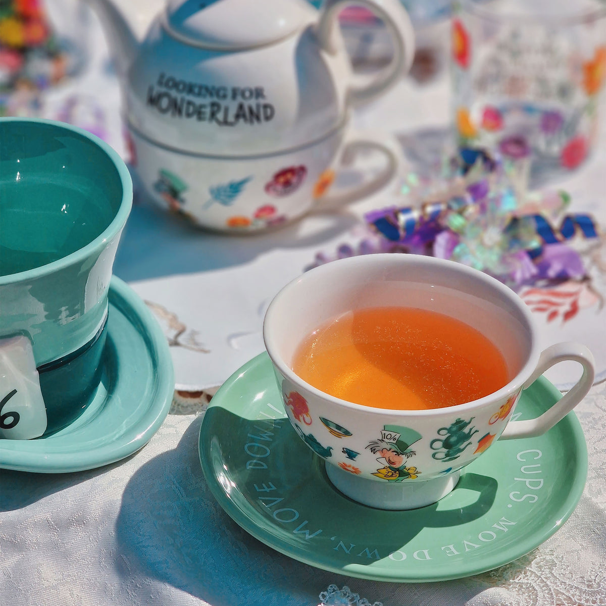 Image produit Alice au pays des merveilles - Le chapelier Tasse avec assiette