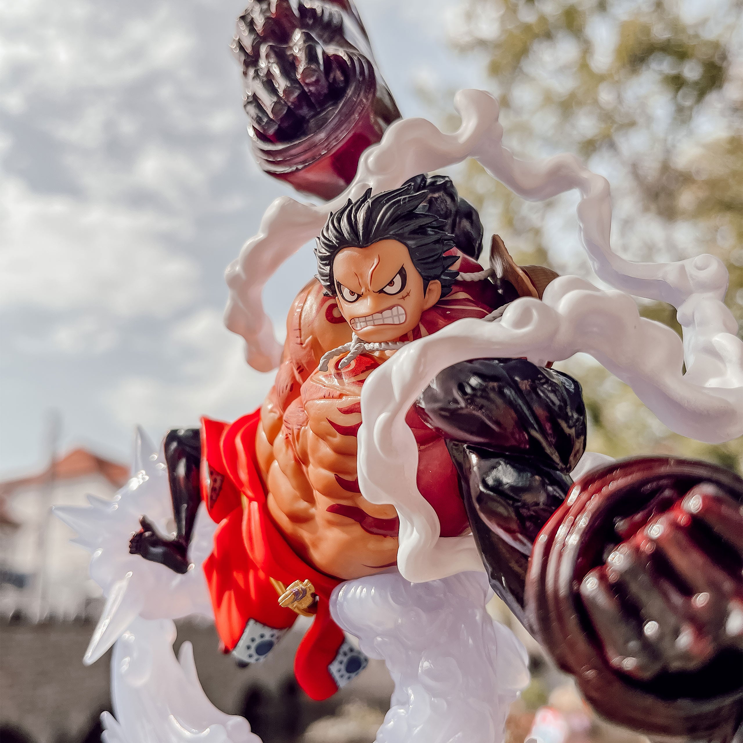 Image produit One Piece - Figurine de luxe Monkey D. Luffy