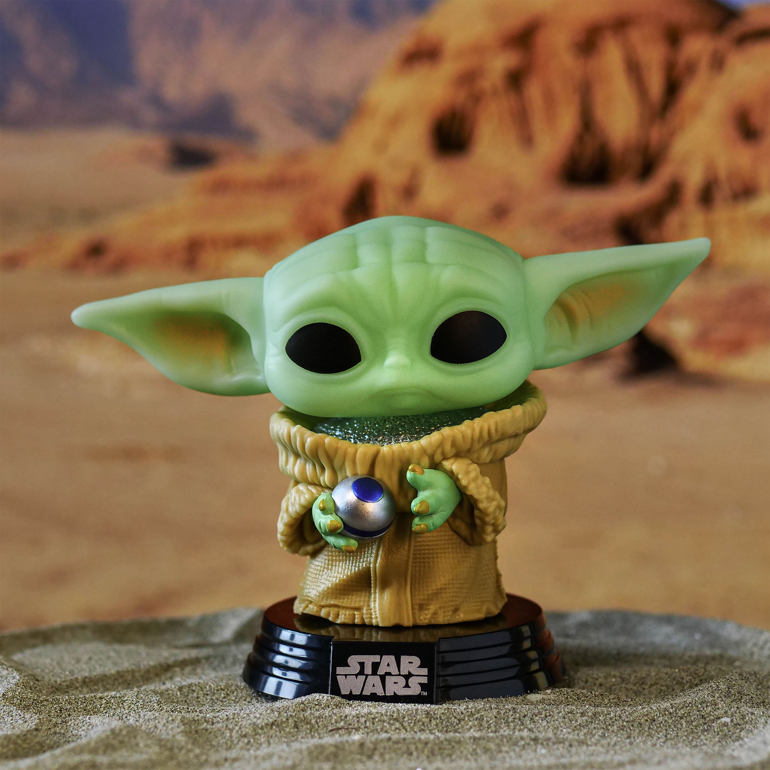 Image produit Star Wars - Grogu avec Armor Figurine Funko Pop à tête branlante