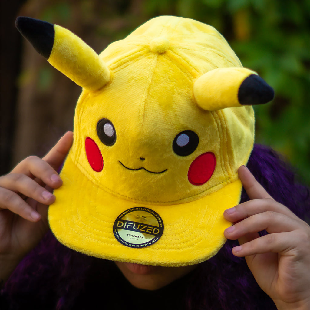 Image produit Pokemon - Casquette Snapback en peluche Pikachu
