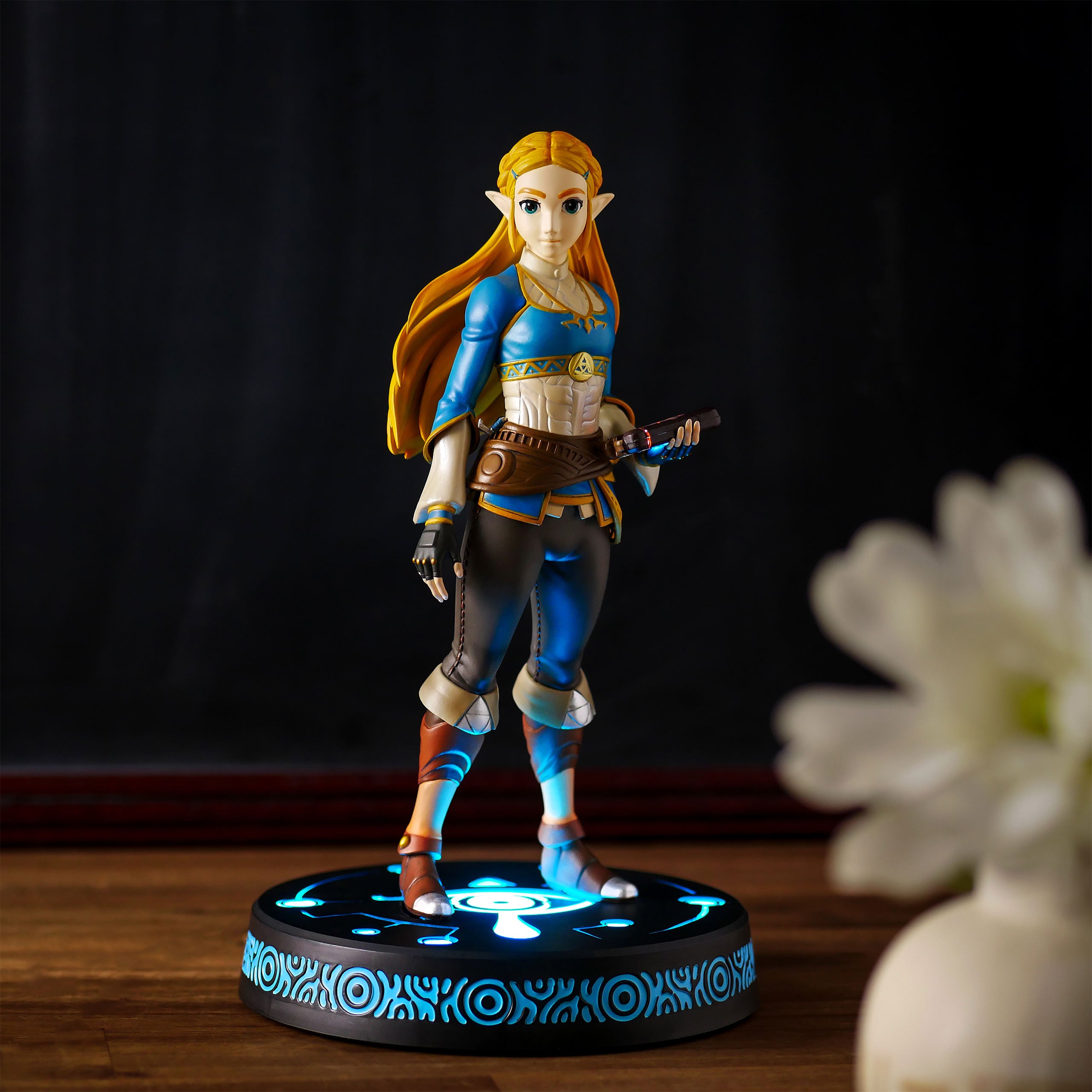Image produit The Legend of Zelda - Breath of the Wild Zelda Statue Edition Collector avec Fonction d'éclairage