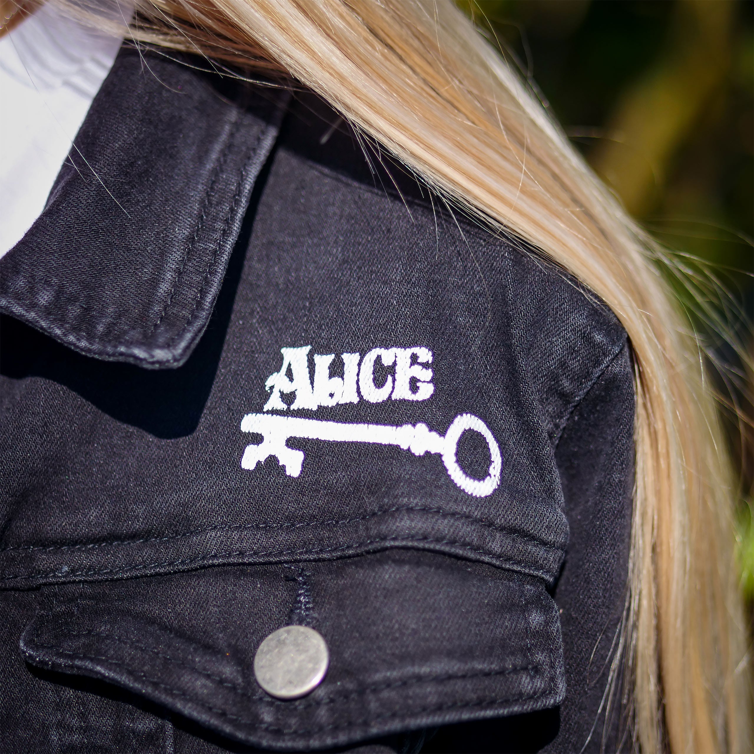Image produit Alice au Pays des Merveilles - World Of My Own Veste en Jean Femme Noir