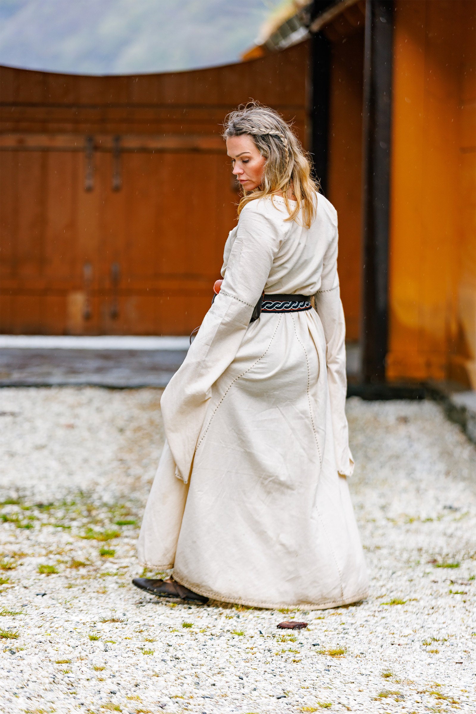 Image produit Robe médiévale Begina Beige