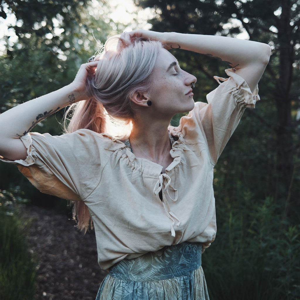 Image produit Blouse médiévale Vera manches courtes en chanvre