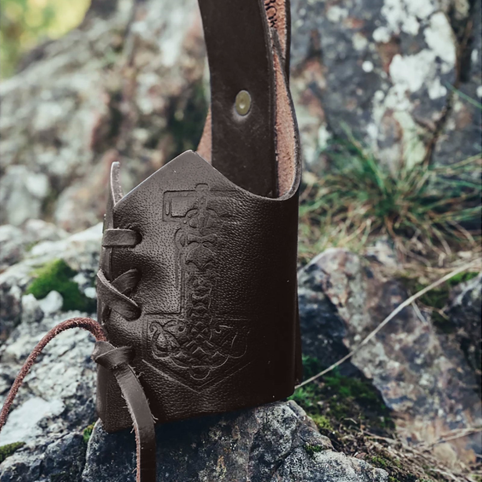 Image produit Porte-Corne à Boire Marteau de Thor brun