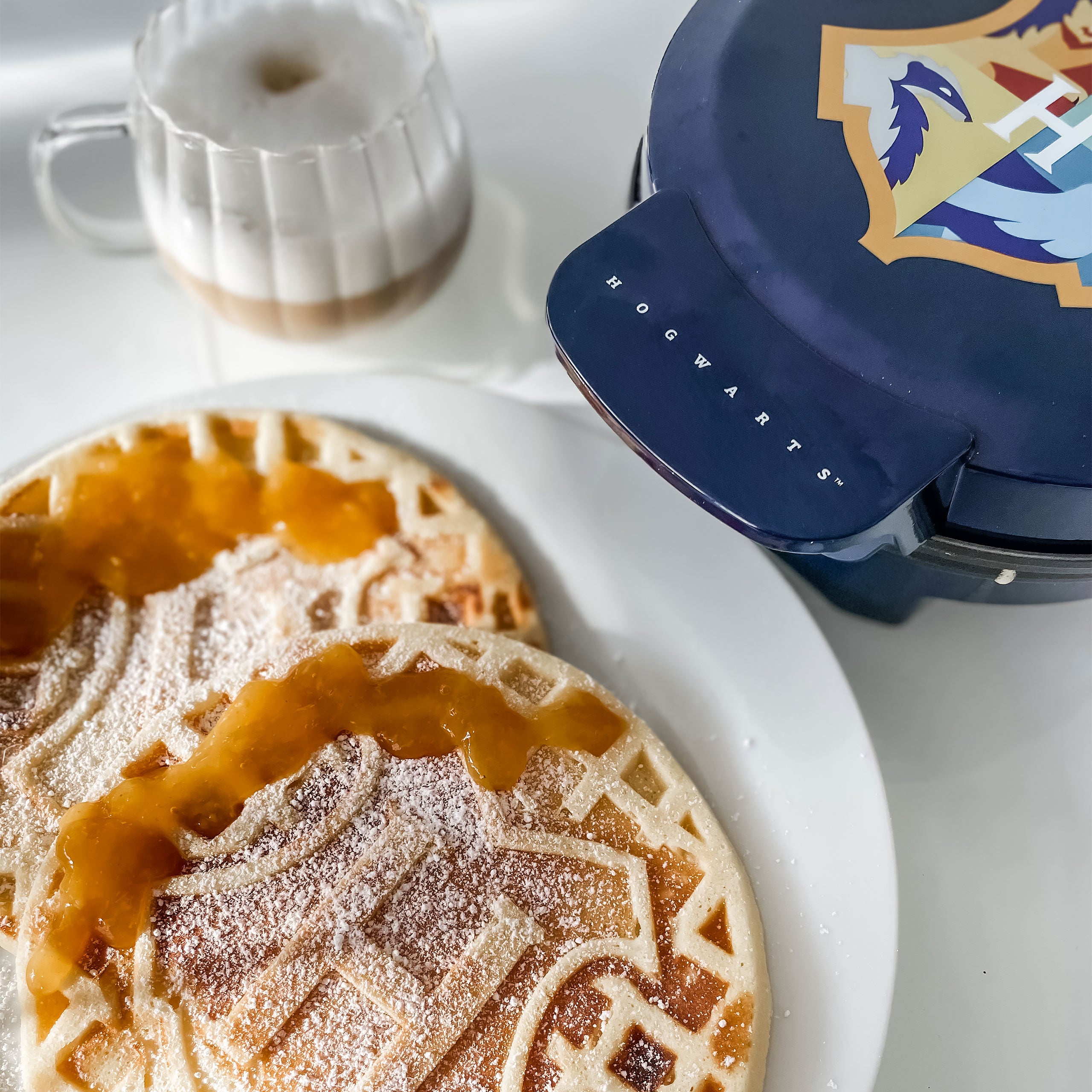 Product image Harry Potter - Hogwarts Crest Waffle Iron