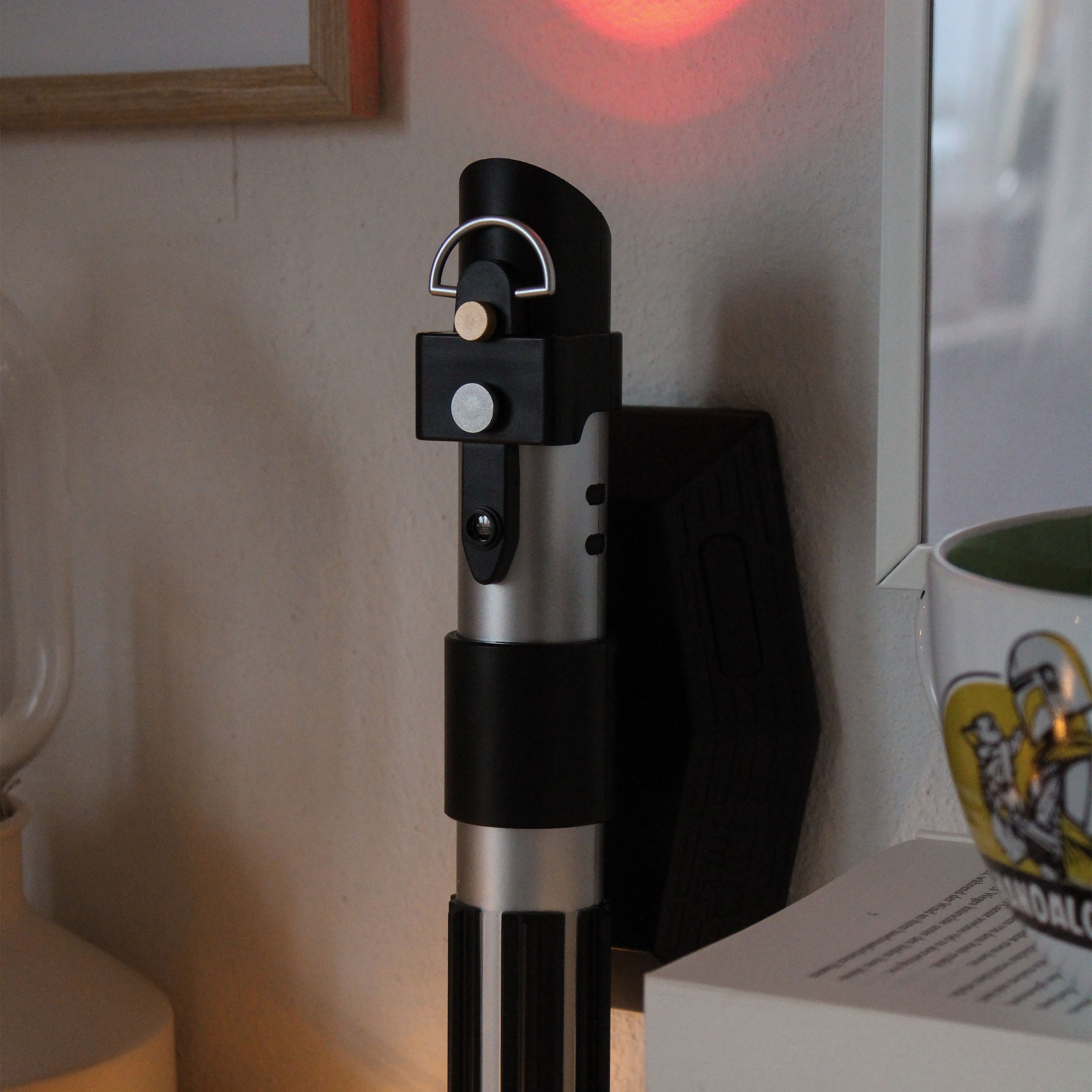 Image produit Star Wars - Lampe murale LED Sabre laser avec son