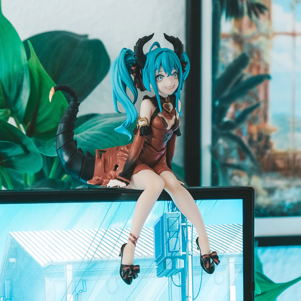 Image produit Hatsune Miku - Version Rouge Méchant Noodle Stopper Figurine