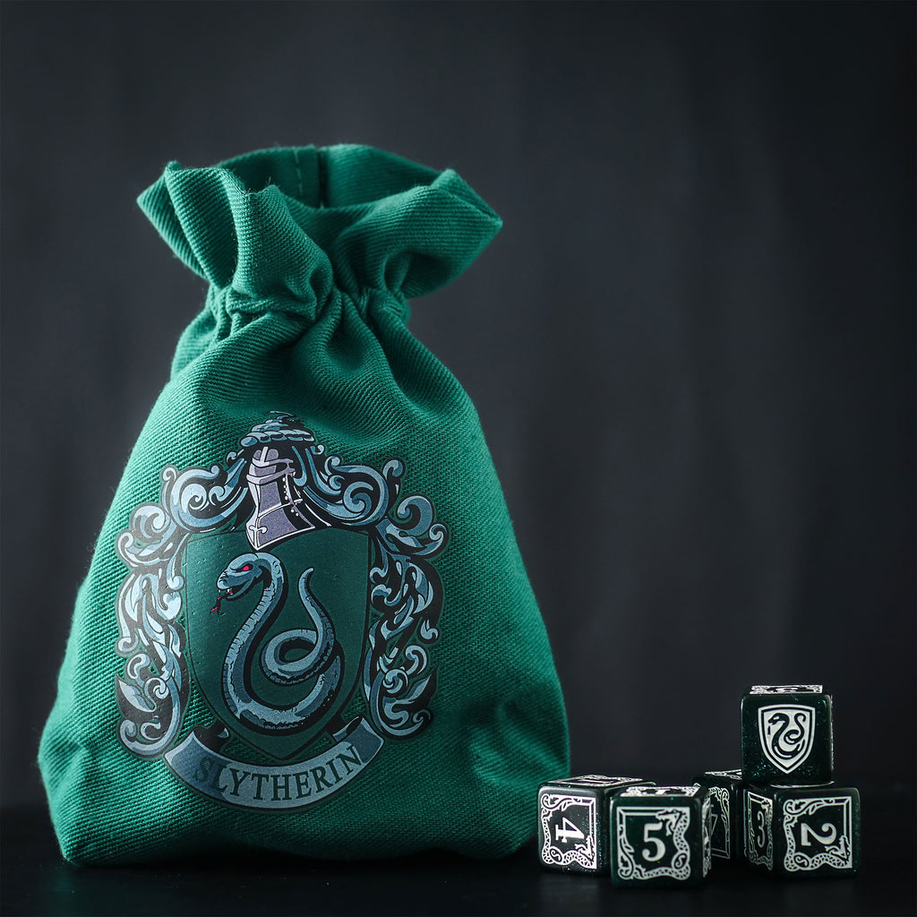 Image produit Harry Potter - Set de dés RPG Slytherin 5pcs avec sac à dés vert