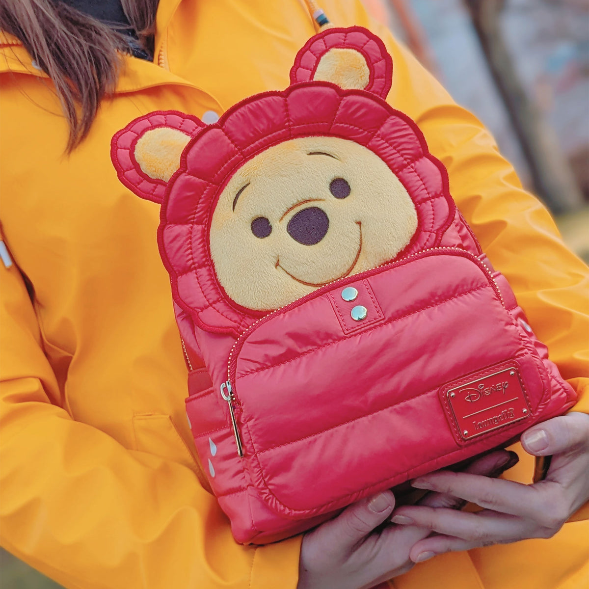 Image produit Winnie l'ourson - Mini sac à dos Cosplay avec doudoune rouge
