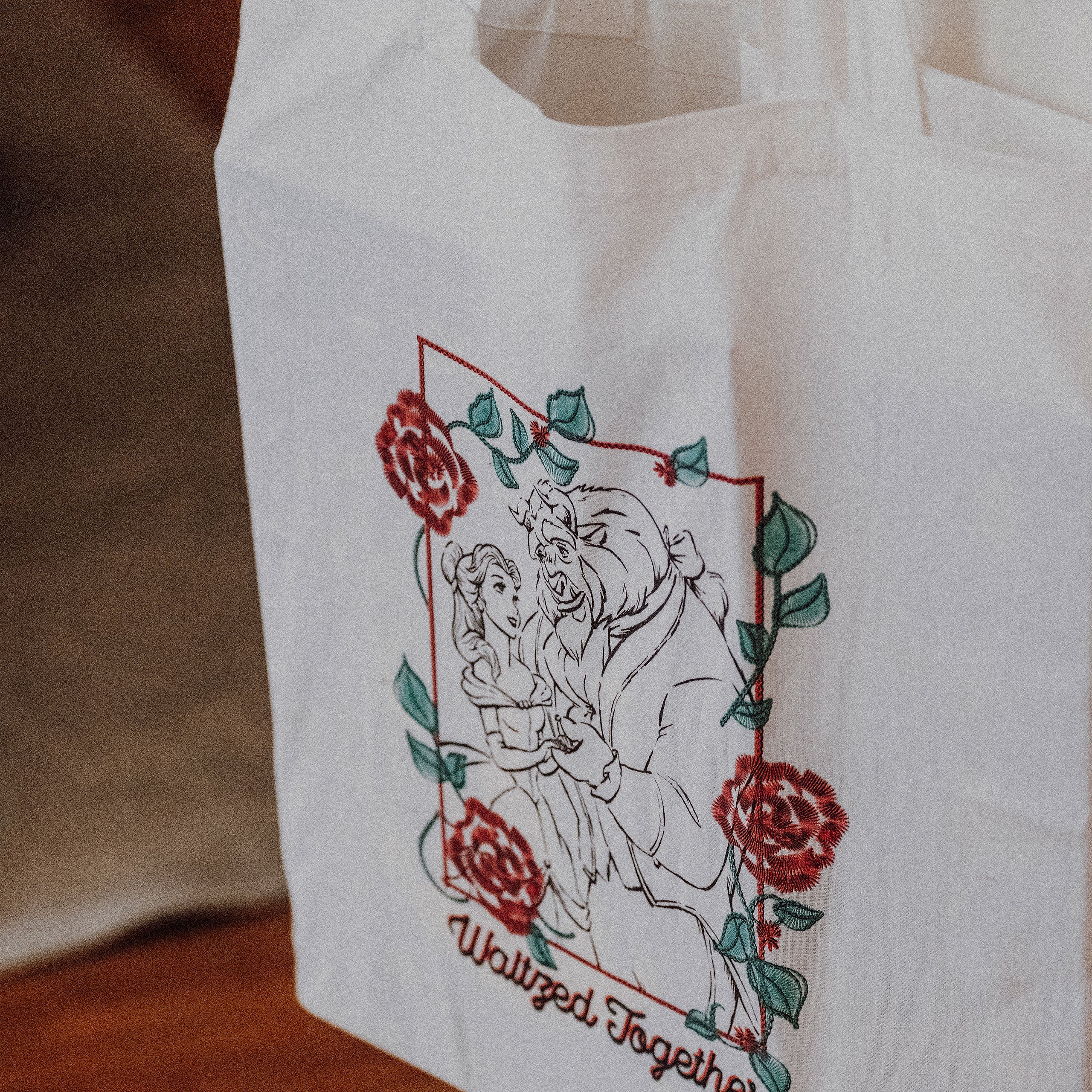 Image produit La Belle et la Bête - Sac en toile Waltzed Together