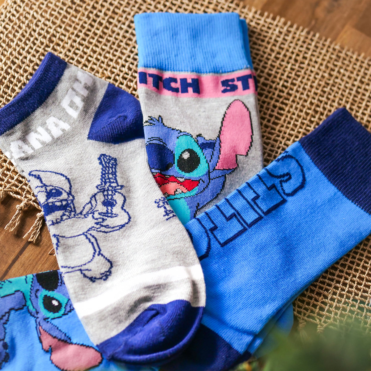 Image produit Lilo & Stitch - Calendrier de l'avent Stitch Chaussettes