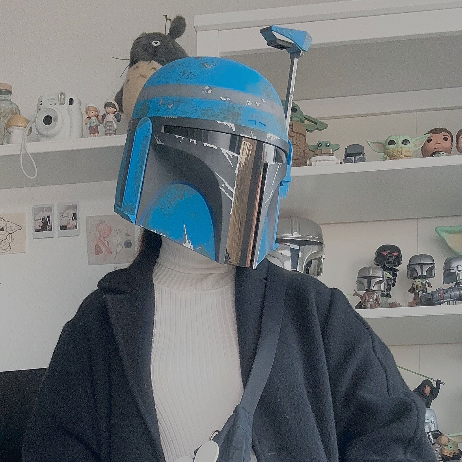 Product image Axe Woves Black Series Premium Helmet - Star Wars The Mandalorian