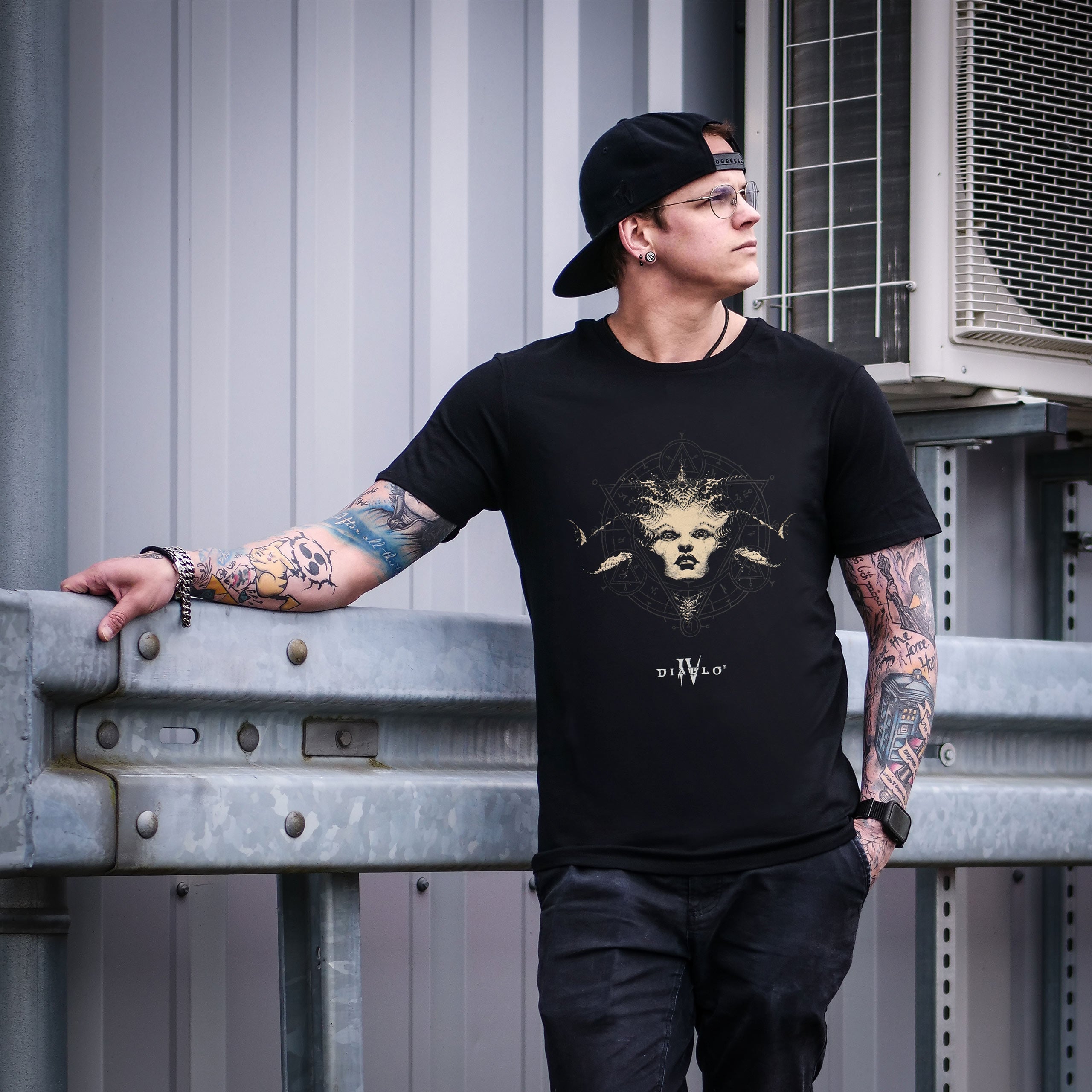 Image produit Diablo IV - T-shirt Queen of the Damned noir