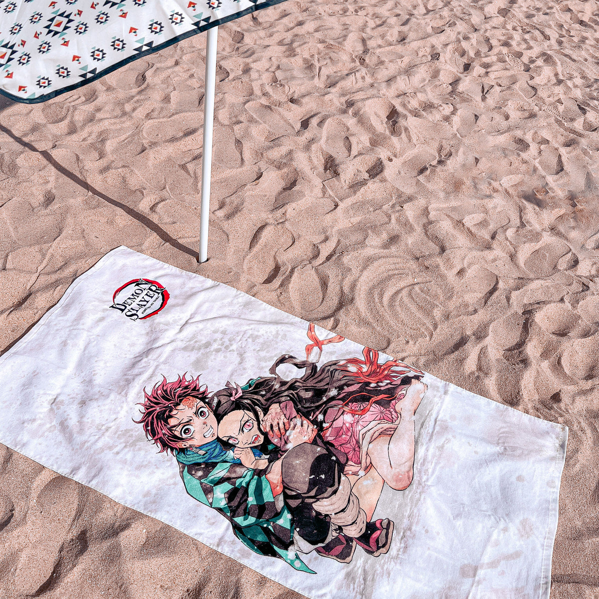 Image produit Demon Slayer - Serviette de plage Nezuko et Tanjiro Kamado
