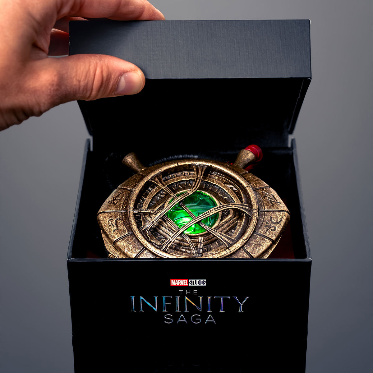 Image produit Doctor Strange - Le Collier de l'Œil d'Agamotto avec Effet Lumineux